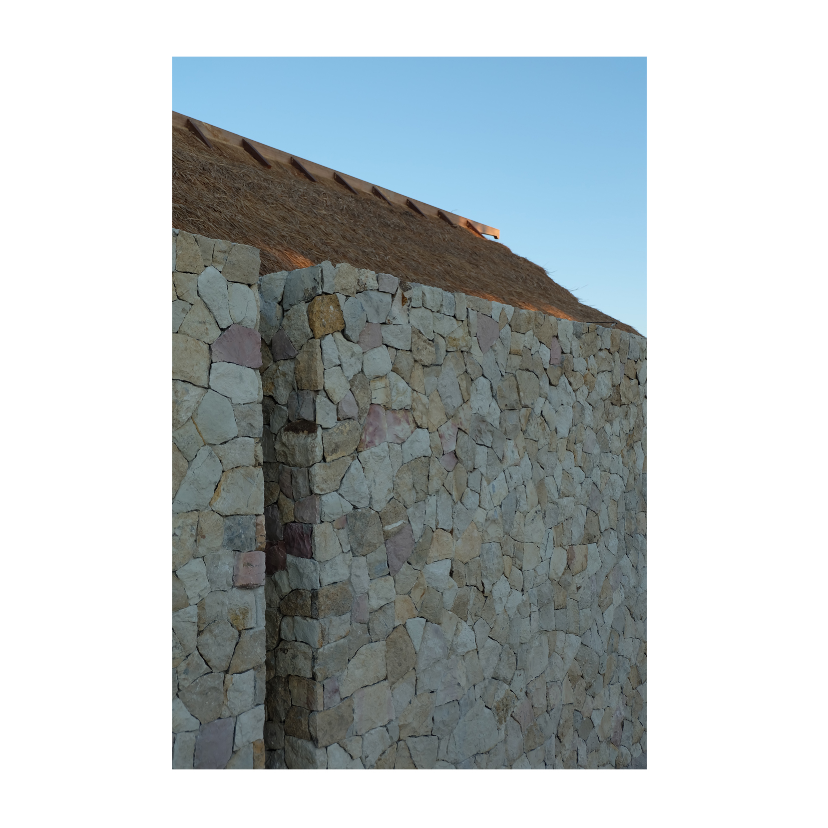B Resort | Studio Tana